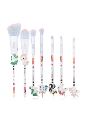 Picture of Babies brushes Alzain Borashed